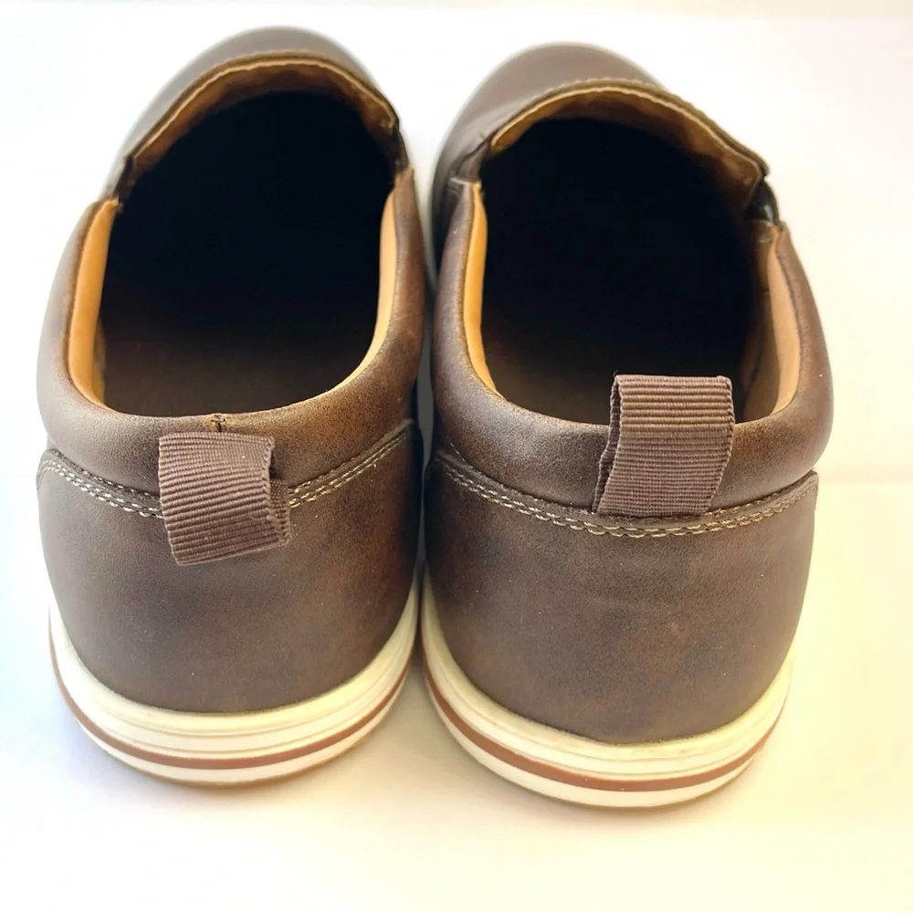 ST JOHN’S BAY DRY+COOL MEMORY FOAM LOAFERS